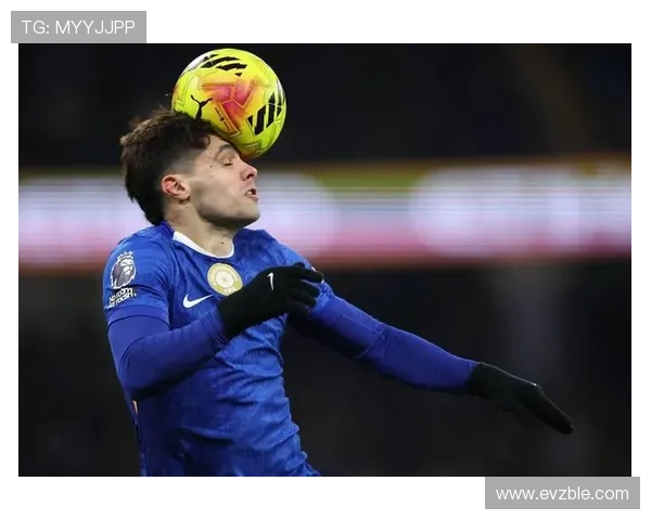 曼城二月最佳三人封王战正酣中